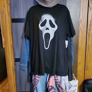 Black Scream Graphic T-Shirt